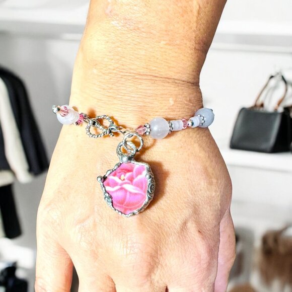 Vintage Pink Rose Quartz Bracelet W/ Upcycled Broken China Charm & 925 Toggle - Picture 8 of 15